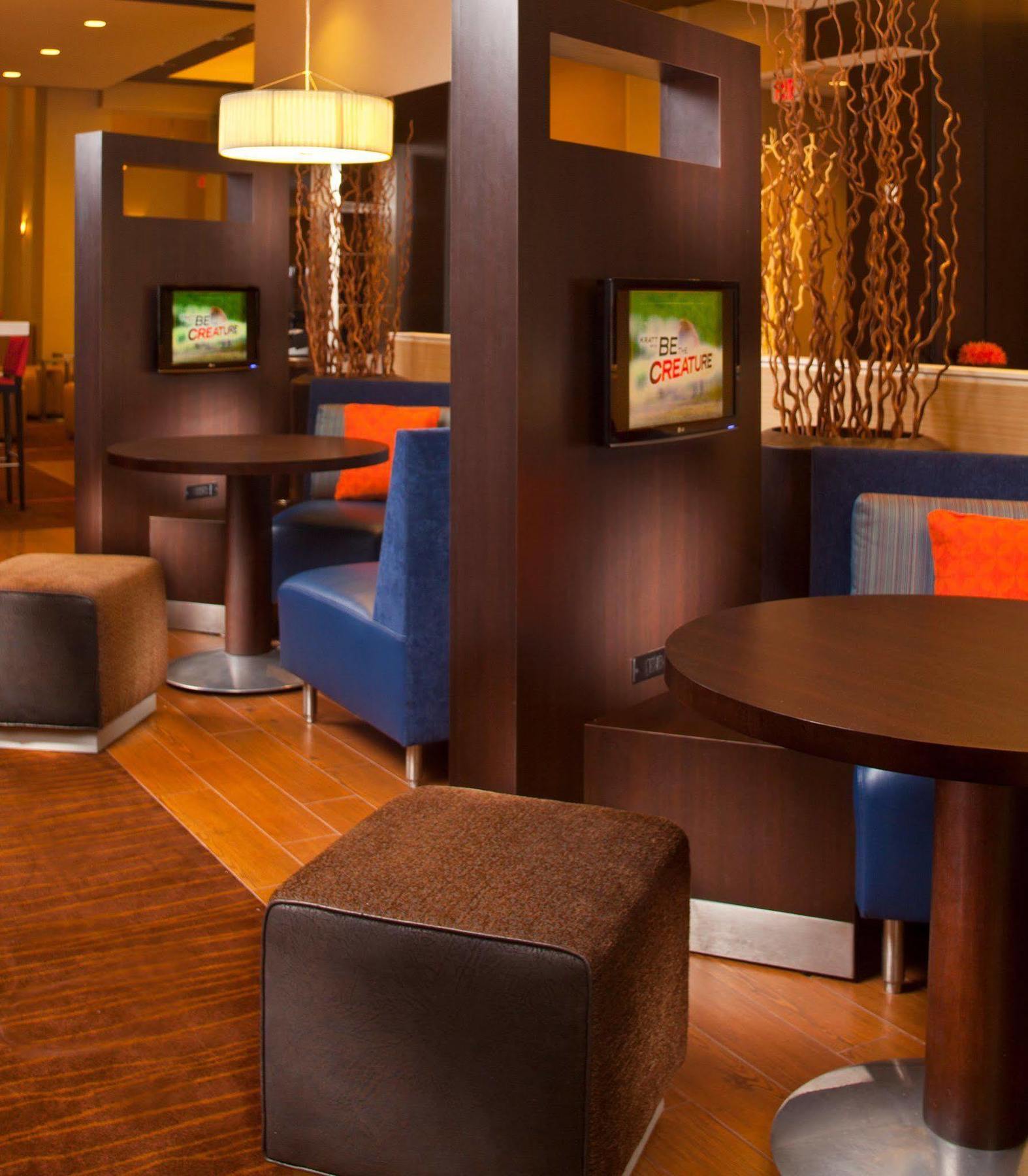 Hotel Courtyard By Marriott New Orleans Downtown Near The French Quarter Exterior foto